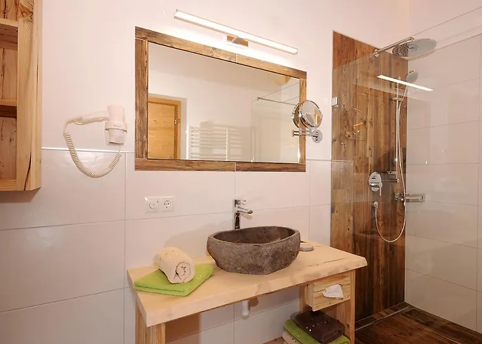 Christian Διαμέρισμα